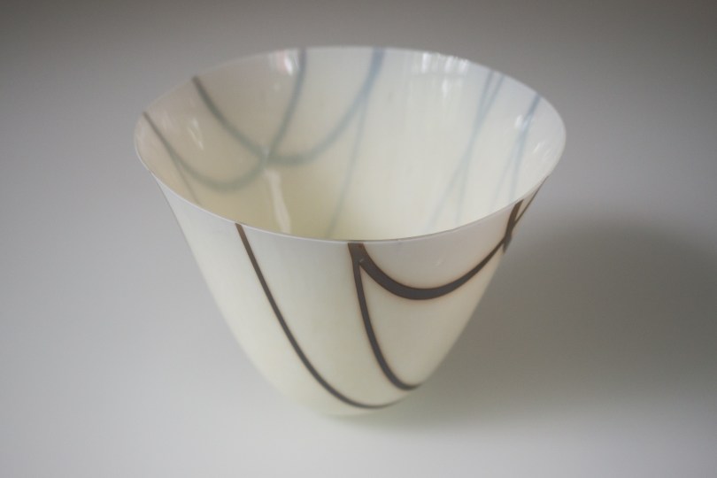 Vanilla vase with steel blue linear details