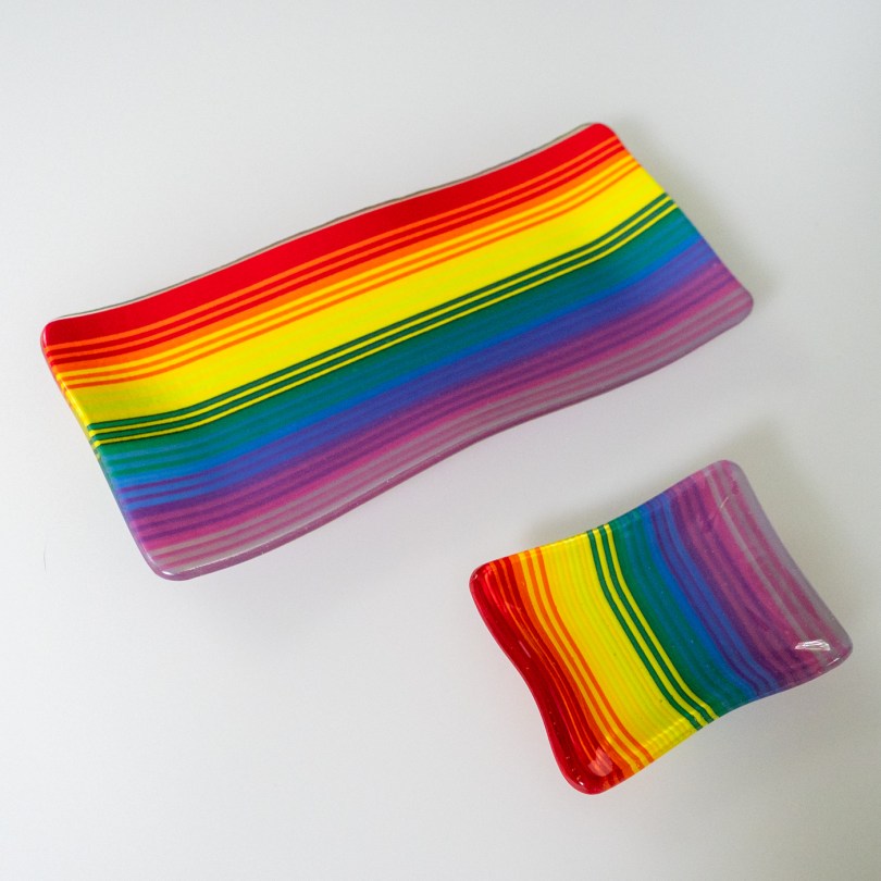 4x9 and 3x4 rainbow gradient dishes