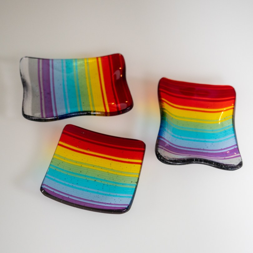 3x4 and 3x3 rainbow gradient dishes
